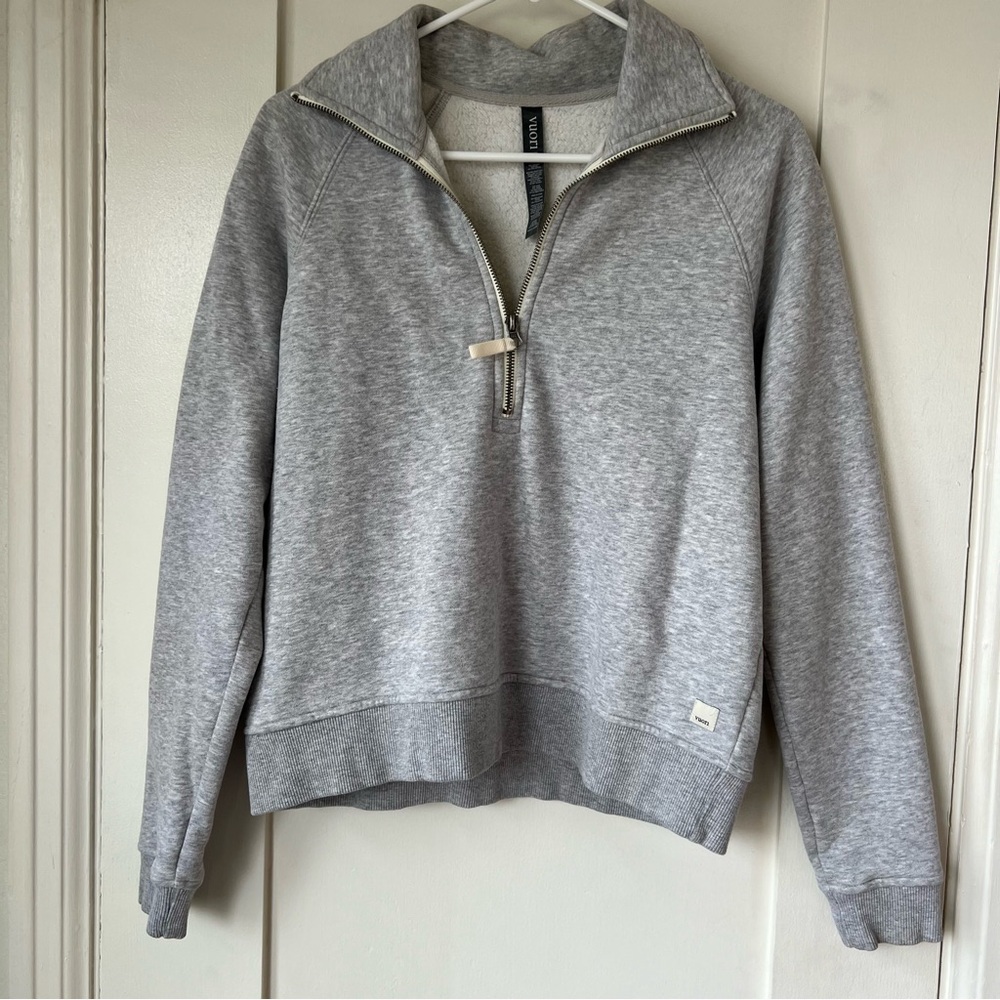 Vuori Restore Half Zip (size XS) in gray